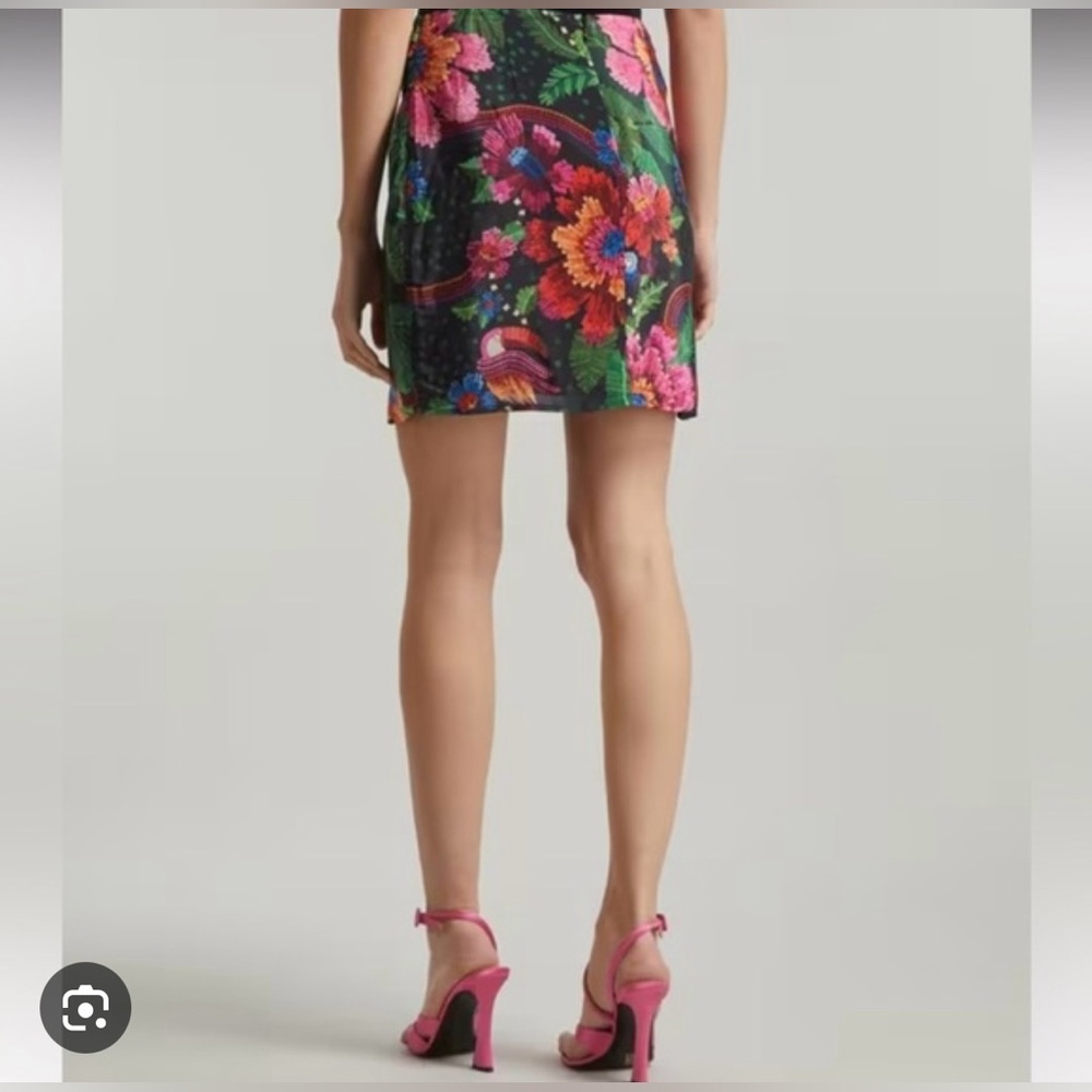 Farm Rio Blooming Garden Mini Skirt XS Twist Front Tropical Floral Print - Picture 2 of 9